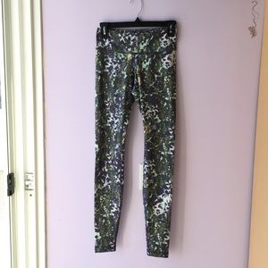 Lululemon Athletica Speckled Active Yoga Pants